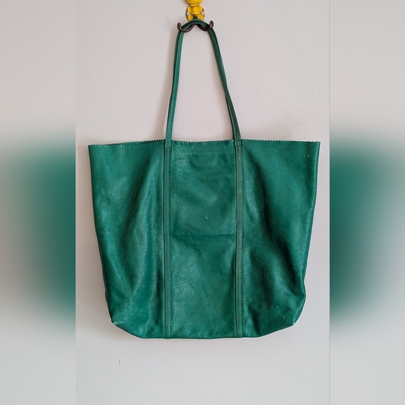 Banana Republic Handbags - Banana Republic | Paige Pinking Sheers Tote, Kelly Green Leather Purse
